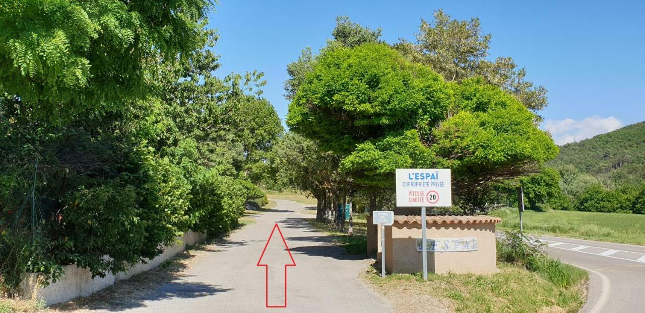 Mazet De Vacances Dans Le Domaine De L'Espai Saint-Martin-de-Brômes Екстериор снимка