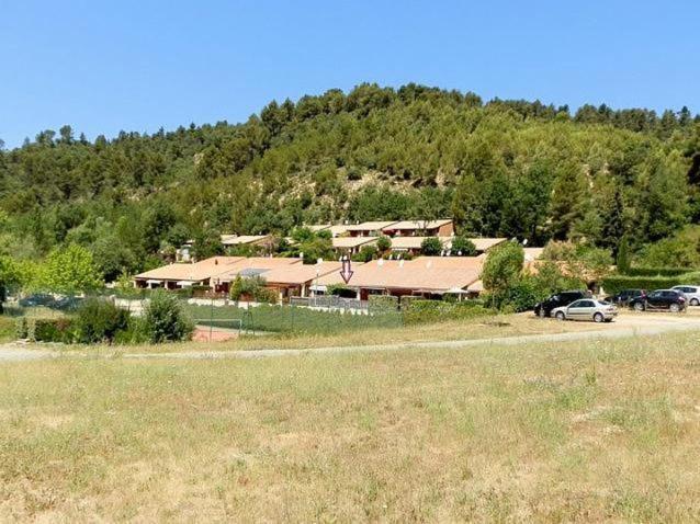 Mazet De Vacances Dans Le Domaine De L'Espai Saint-Martin-de-Brômes Екстериор снимка