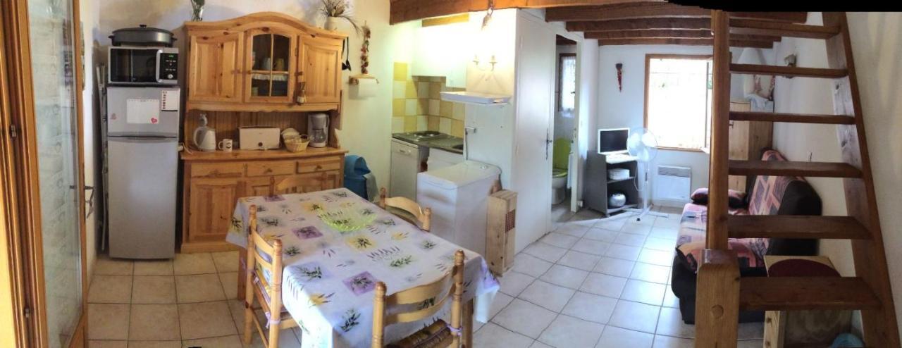 Mazet De Vacances Dans Le Domaine De L'Espai Saint-Martin-de-Brômes Екстериор снимка